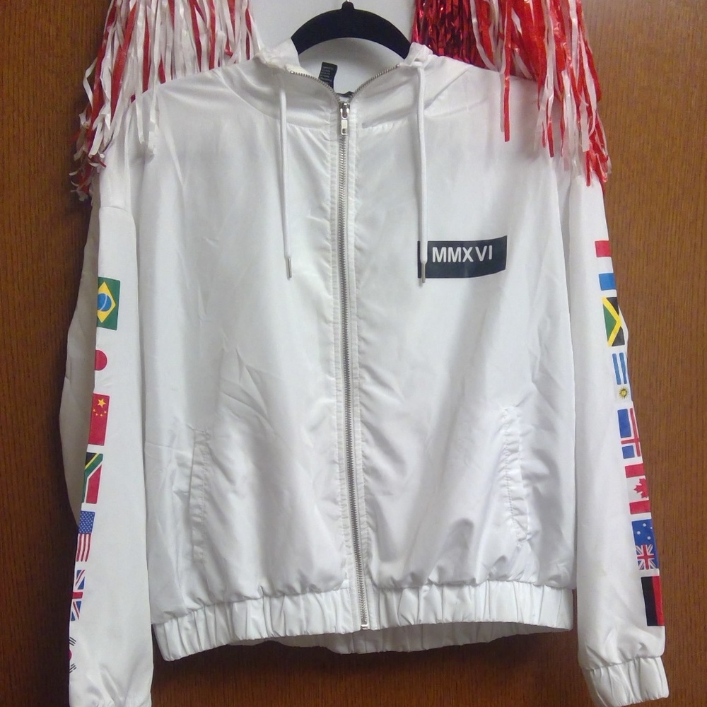 FOREVER 21 WINDBREAKER JACKET